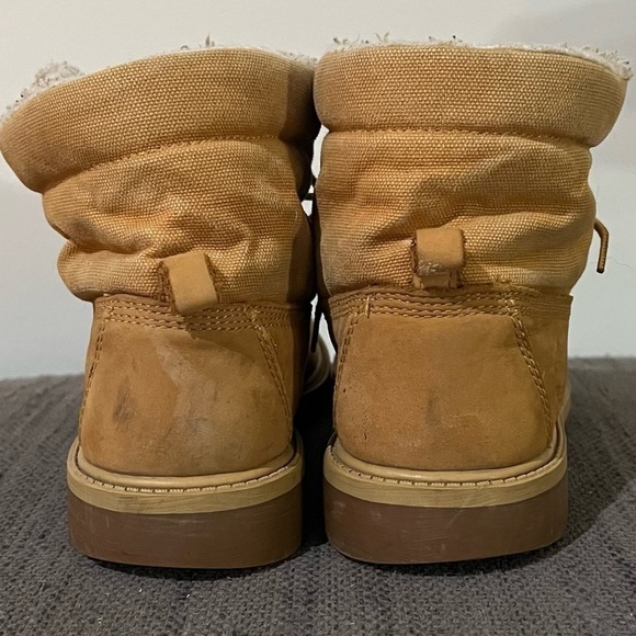 TIMBERLANDS Winter Boots Youth Size 5.5, Gently Used - Picture 7 of 8